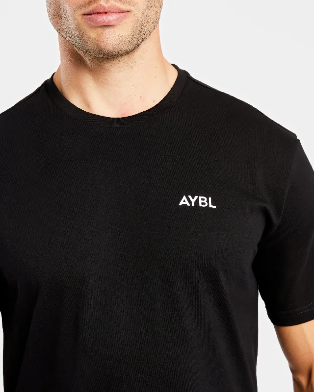 Essential T Shirt - Black